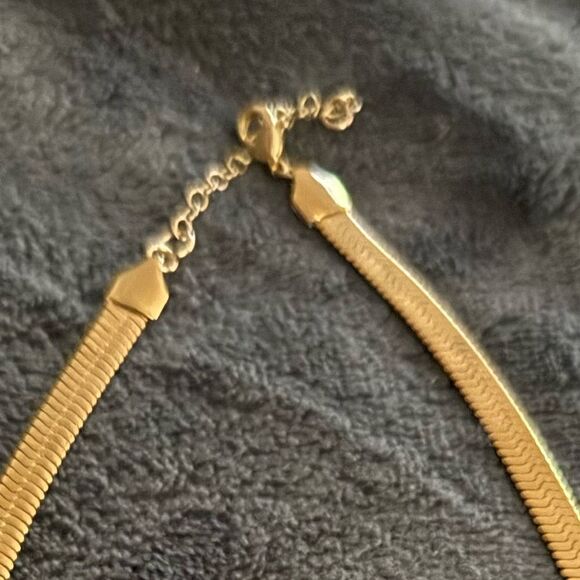 Rachel Nathan flat Herringbone chain necklace - Picture 3 of 3